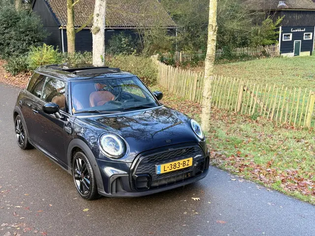 MINI Cooper Mini 1.5 John Cooper Works 2021 Benzine 44