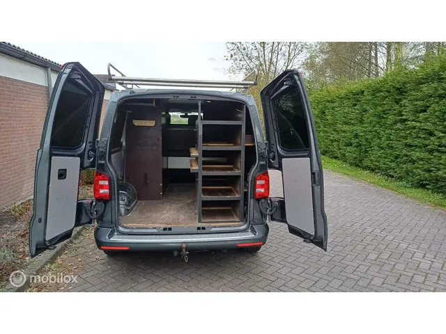 Volkswagen Transporter 2.0 TDI L1H1 2017 Diesel 5