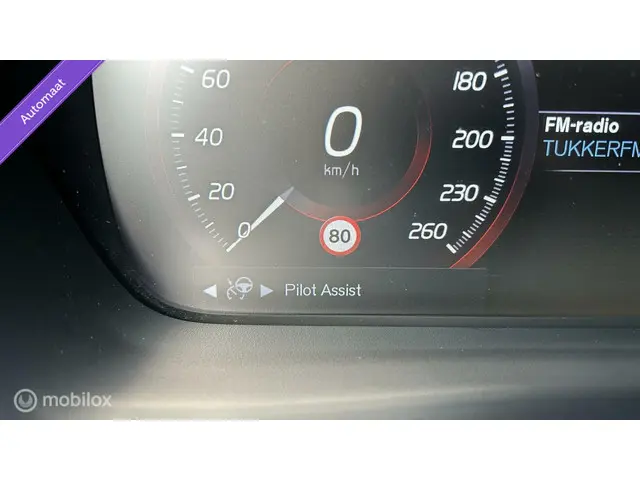 Volvo XC40 Momentum Pro 2.0 T4 2020 Benzine 9