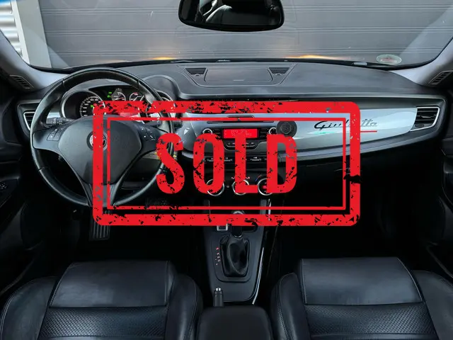 Alfa Romeo Giulietta VERKOCHT 2012 Benzine 2