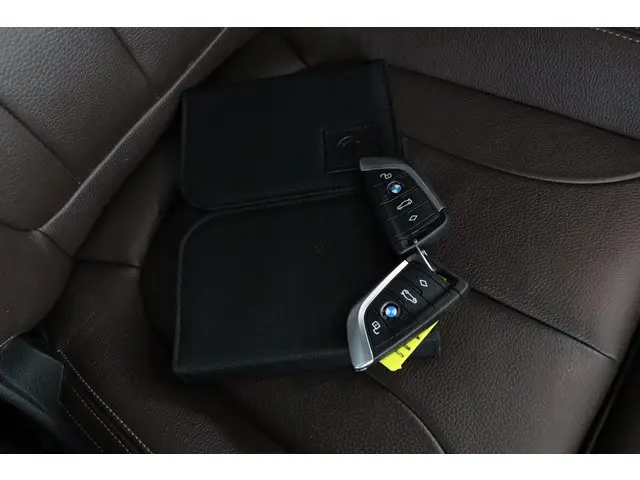 BMW 1 Serie 118i High Executive 2021 Benzine 8