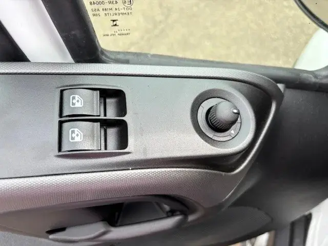 Iveco Daily 35S16V A8 L2H2 2024 Diesel 8