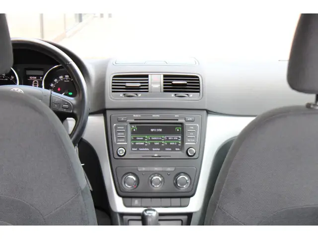 Škoda Yeti 1.2 TSI Ambition 2013 Benzine 13