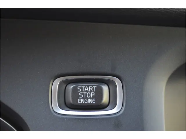 Volvo V40 1.6 T2 Momentum 2014 Benzine 20