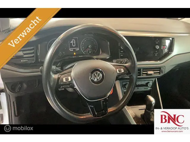 Volkswagen Polo 1.0 TSI Comfortline AUT. 2019 Benzine 6