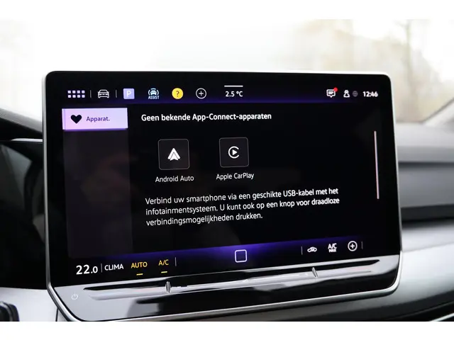 Volkswagen Golf 1.5 eTSI Life Edition 2024 Benzine 44