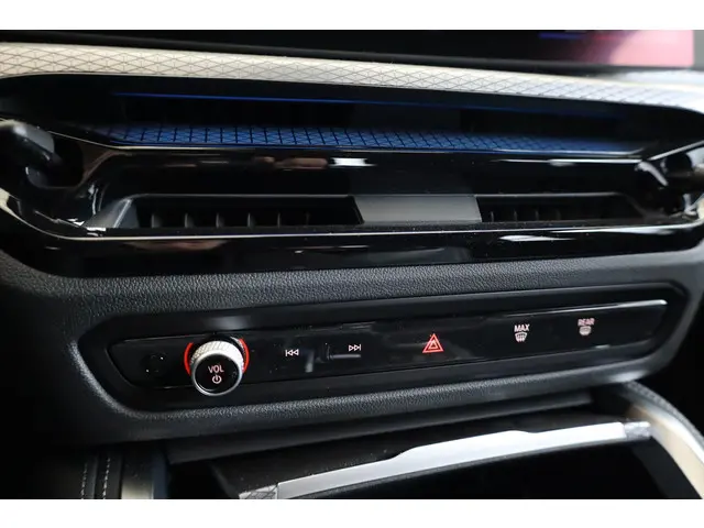 BMW i4 eDrive35 2025 Elektrisch 16