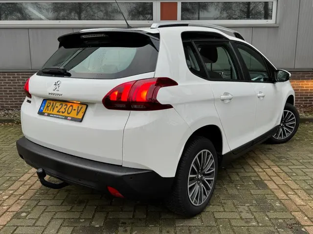 Peugeot 2008 3