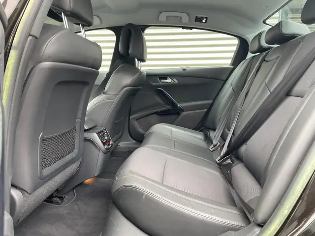 Peugeot 508 1.6 THP Allure 2013 Benzine 14