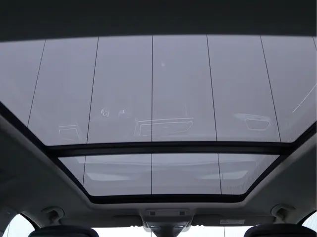 Volkswagen Tiguan 2.0 TSI 4Motion Highline 2017 Benzine 35