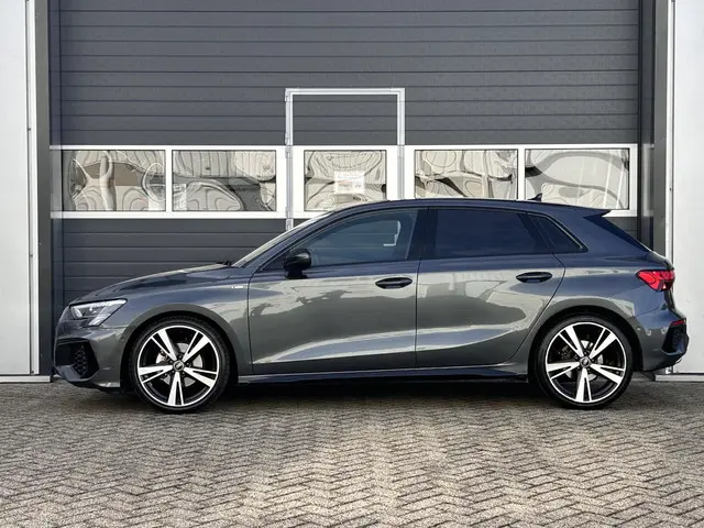 Audi A3 Sportback 30 TFSI S edition 2023 Benzine 5