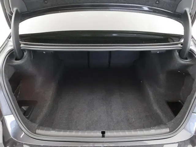 BMW 5 Serie 540i M-SPORT 2022 Benzine 18