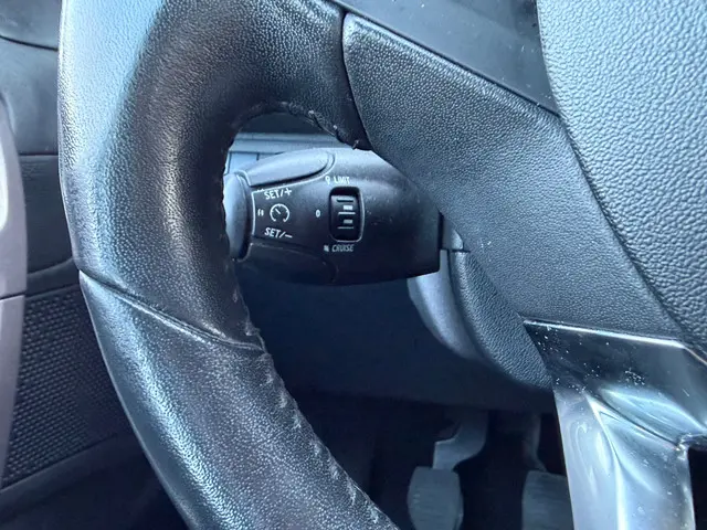 Peugeot 2008 1.2 PureTech Active 2015 Benzine 17