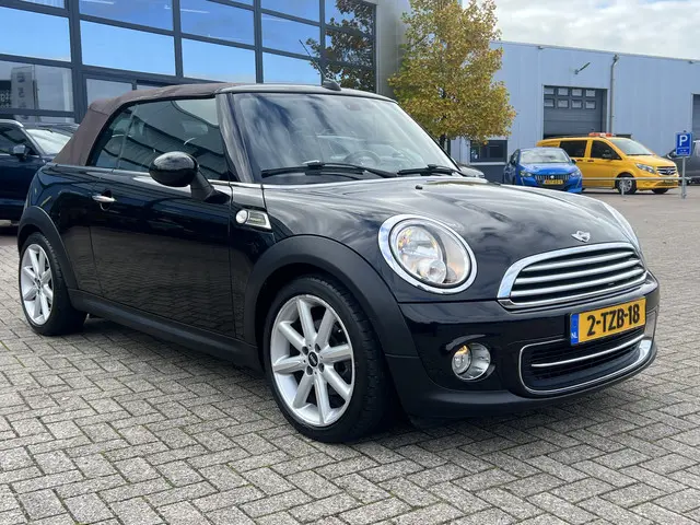 MINI Cooper Cabrio Mini 1.6 Highgate 2014 Benzine 43