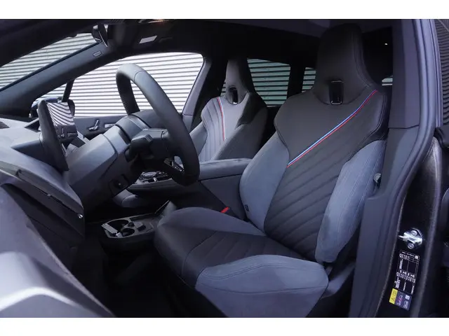 BMW iX xDrive60 2026 Elektrisch 5