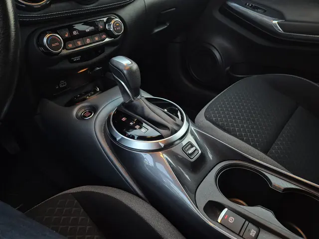 Nissan Juke 1.0 DIG-T N-Connecta 2022 Benzine 23
