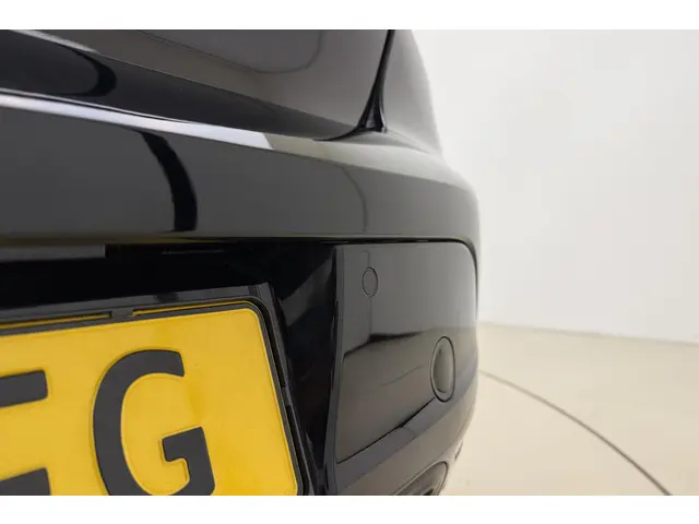 Peugeot 208 1.2 PureTech Allure Pack 2023 Benzine 10