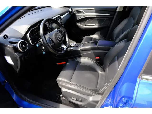 MG ZS EV 2