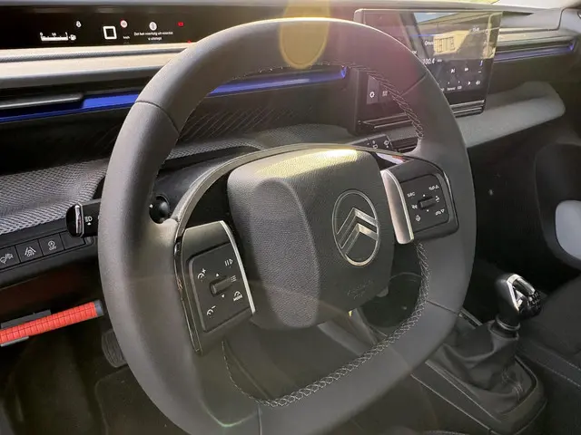 Citroën C3 1.2 Turbo 100pk Plus 2025 Benzine 16