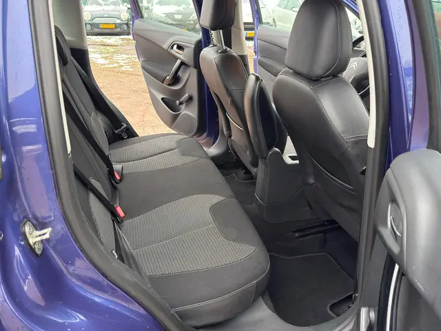 Citroën C3 1.2 VTi Collection/ LED/ LAAG KM 2014 Benzine 18