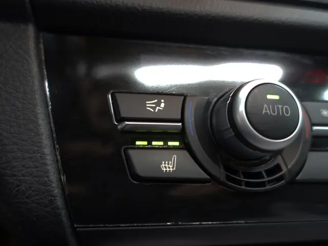 BMW 5 Serie Touring 520i 184Pk M Sport Aut- 2012 Benzine 13