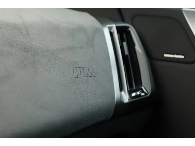 BMW iX xDrive45 101 kWh M Sport Pro 2025 Elektrisch 28