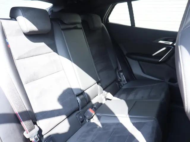 BMW iX2 eDrive20 2025 Elektrisch 9