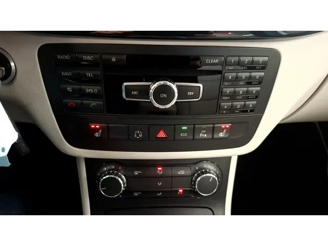 Mercedes-Benz B-Klasse 180 Ambition 2013 Benzine 13