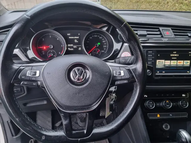 Volkswagen Touran 2.0 TDI SCR Comfortline 2016 Diesel 18