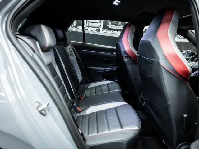 Volkswagen Golf 2.0 TSI GTI Clubsport 2024 Benzine 22