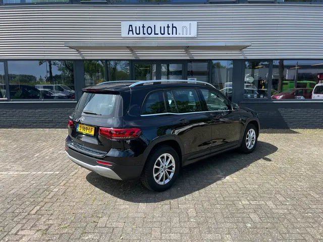 Mercedes-Benz GLB 180 Business Line 2023 Benzine 12