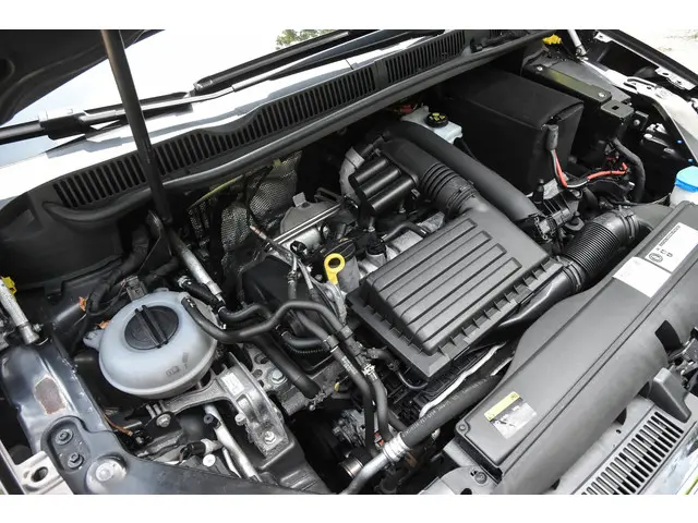 Volkswagen Touran 1.4 TSI Comfortline 2016 Benzine 25