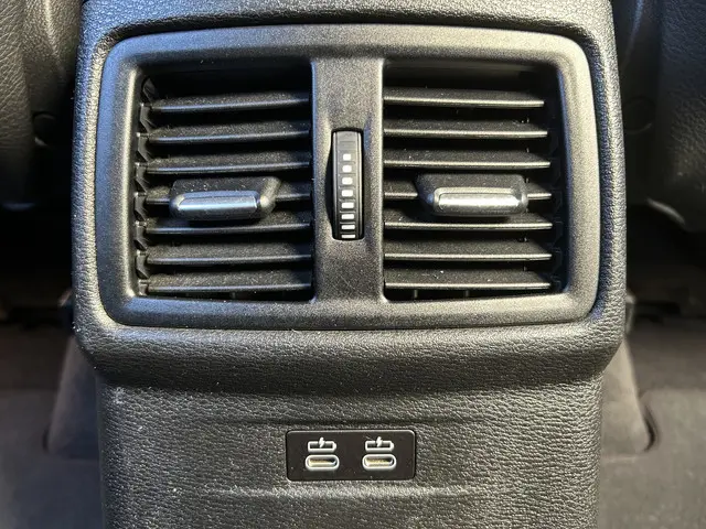 BMW X1 sDrive18i High Executive Edition 2020 Benzine 21