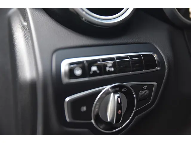Mercedes-Benz GLC AMG 43 4MATIC 2016 Benzine 24
