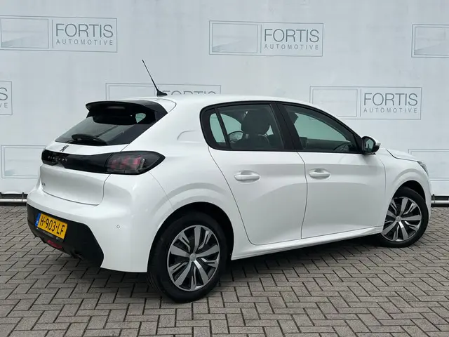 Peugeot 208 1.2 PureTech Active 2020 Benzine 2