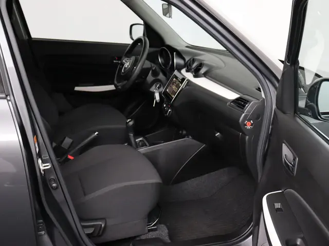 Suzuki Swift 1.2 Select Smart Hybrid 2024 Benzine 29