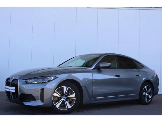 BMW i4 eDrive40 High Executive 84 kWh 2022 Elektrisch 31