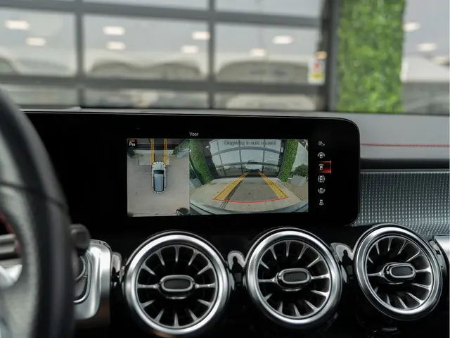 Mercedes-Benz EQB 250 AMG Line 67 kWh 2022 Elektrisch 23