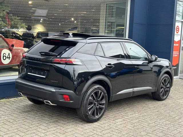 Peugeot 2008 1.2 Hybrid 145 PK GT 2025 Hybride Benzine 3