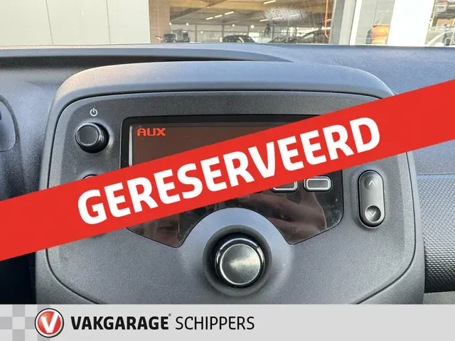 Toyota Aygo 1.0 VVT-i x airco cruise 5d 2018 Benzine 8