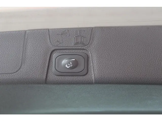 Ford C-MAX 1.0 EcoBoost 125 PK Titanium 2018 Benzine 15