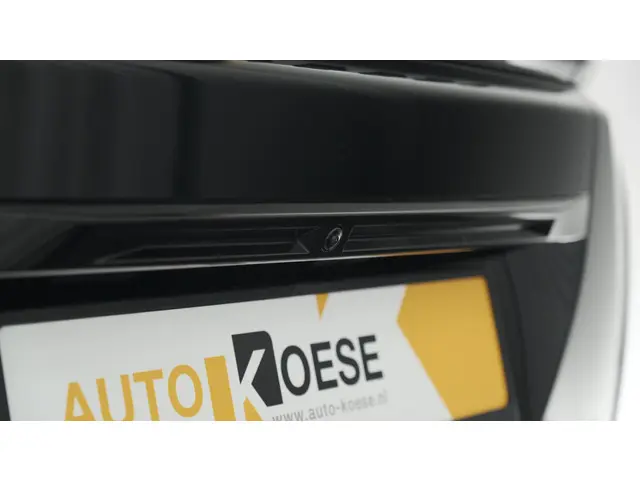 Peugeot 2008 PureTech 130 EAT8 GT 2024 Benzine 29
