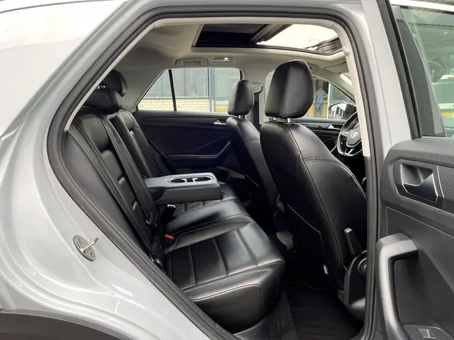 Volkswagen T-Roc 1.5 TSI Style 2019 Benzine 37