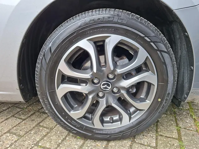 Mazda 2 1.5 Skyactiv-G GT-M Line 2016 Benzine 23
