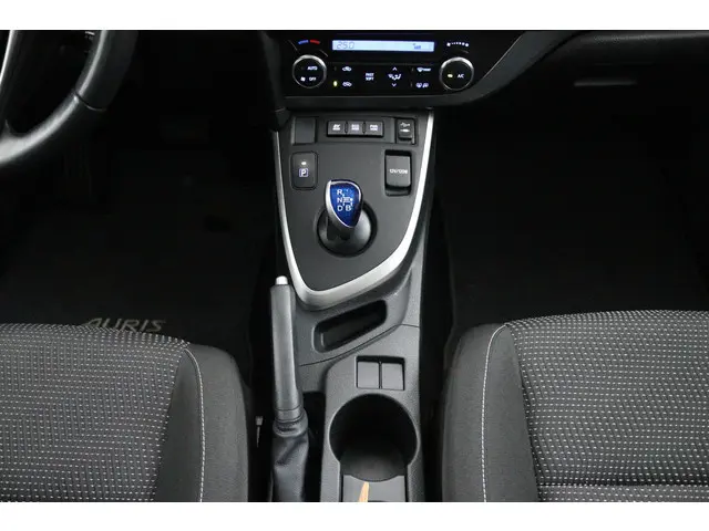 Toyota Auris 1.8 Hybrid Lease 2013 Hybride Benzine 26