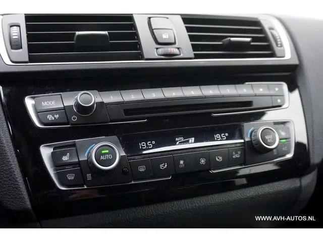 BMW 1 Serie 118i Centennial High Executive 2017 Benzine 16