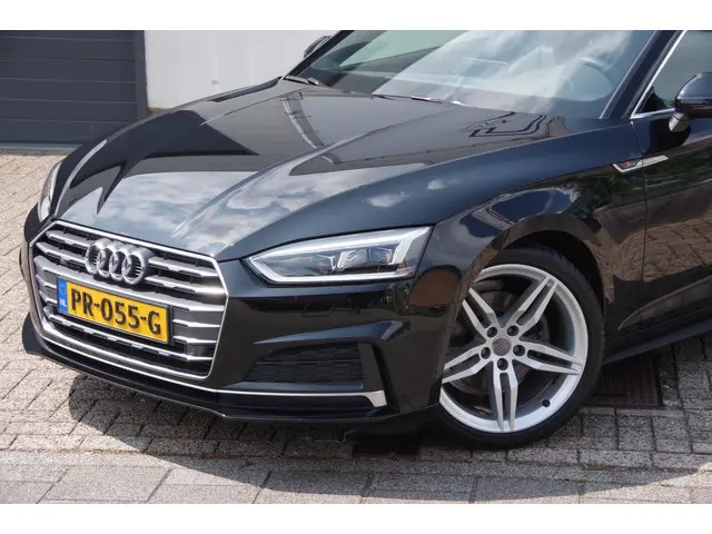Audi A5 Coupé 2.0 TFSI ultra Launch Edition 2017 Benzine 37