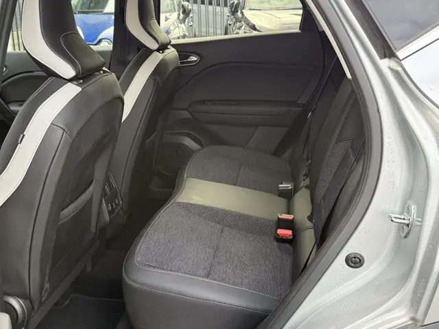 Renault Captur 1.3 TCe 155 Intens 2020 Benzine 8