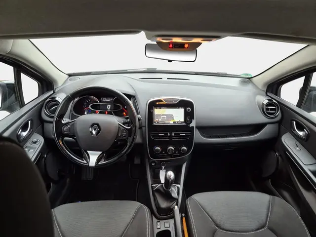 Renault Clio Estate 0.9 TCe Expression 2016 Benzine 15