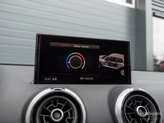Audi Q2 35 TFSI S-Line 2021 Benzine 26